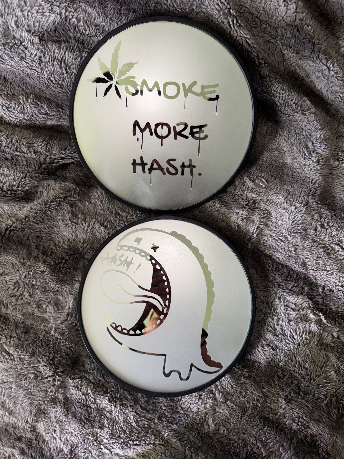 Smoke mirror